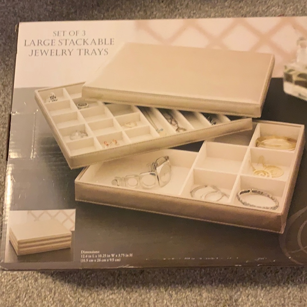 stackable jewelry trays